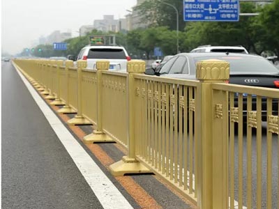 黄金交通护栏29