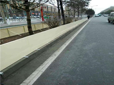 挡雪板14
