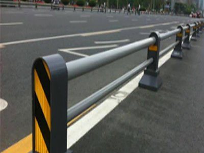 白钢道路护栏04