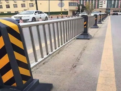 白钢道路护栏08