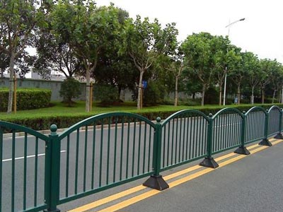 异型道路护栏04